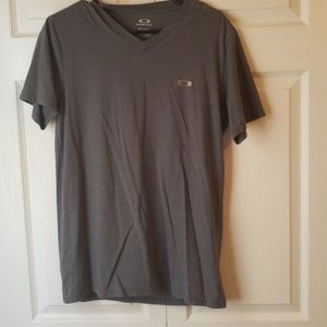 Oakley tee